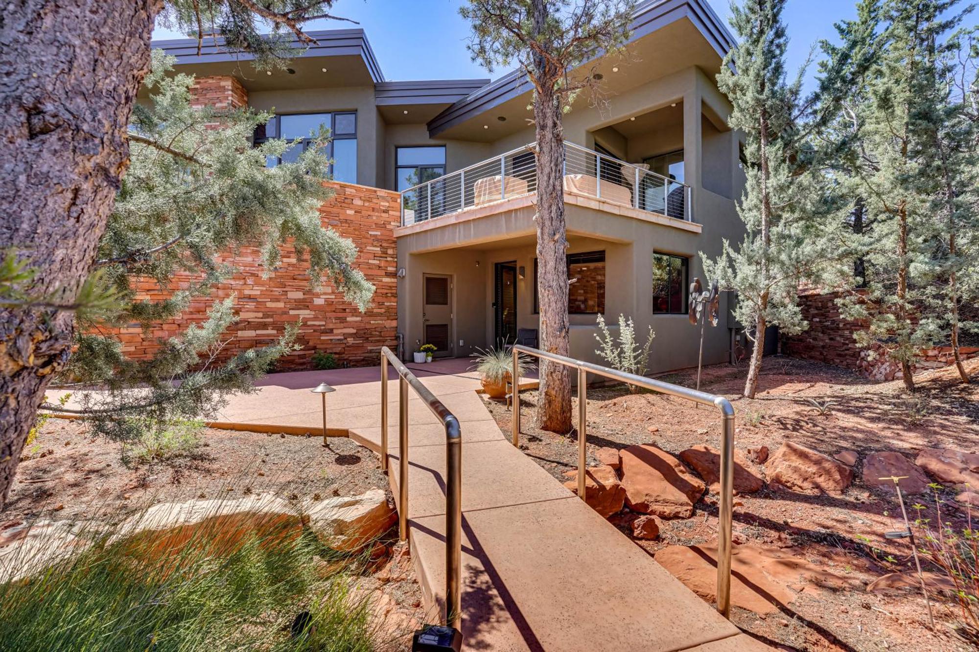 Sedona Couples Retreat With Patio Walk To Trails! Lejlighed Eksteriør billede