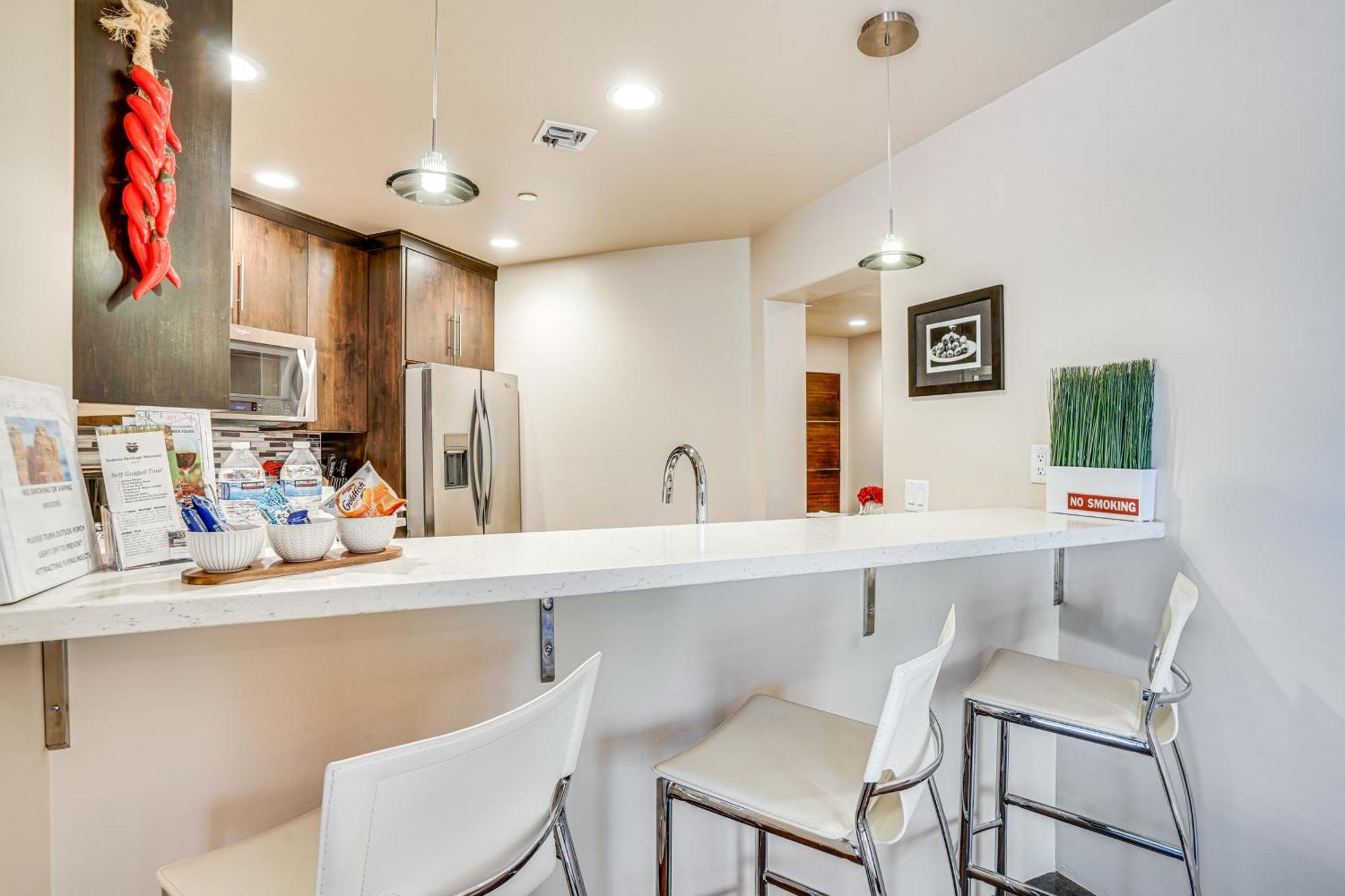 Sedona Couples Retreat With Patio Walk To Trails! Lejlighed Eksteriør billede