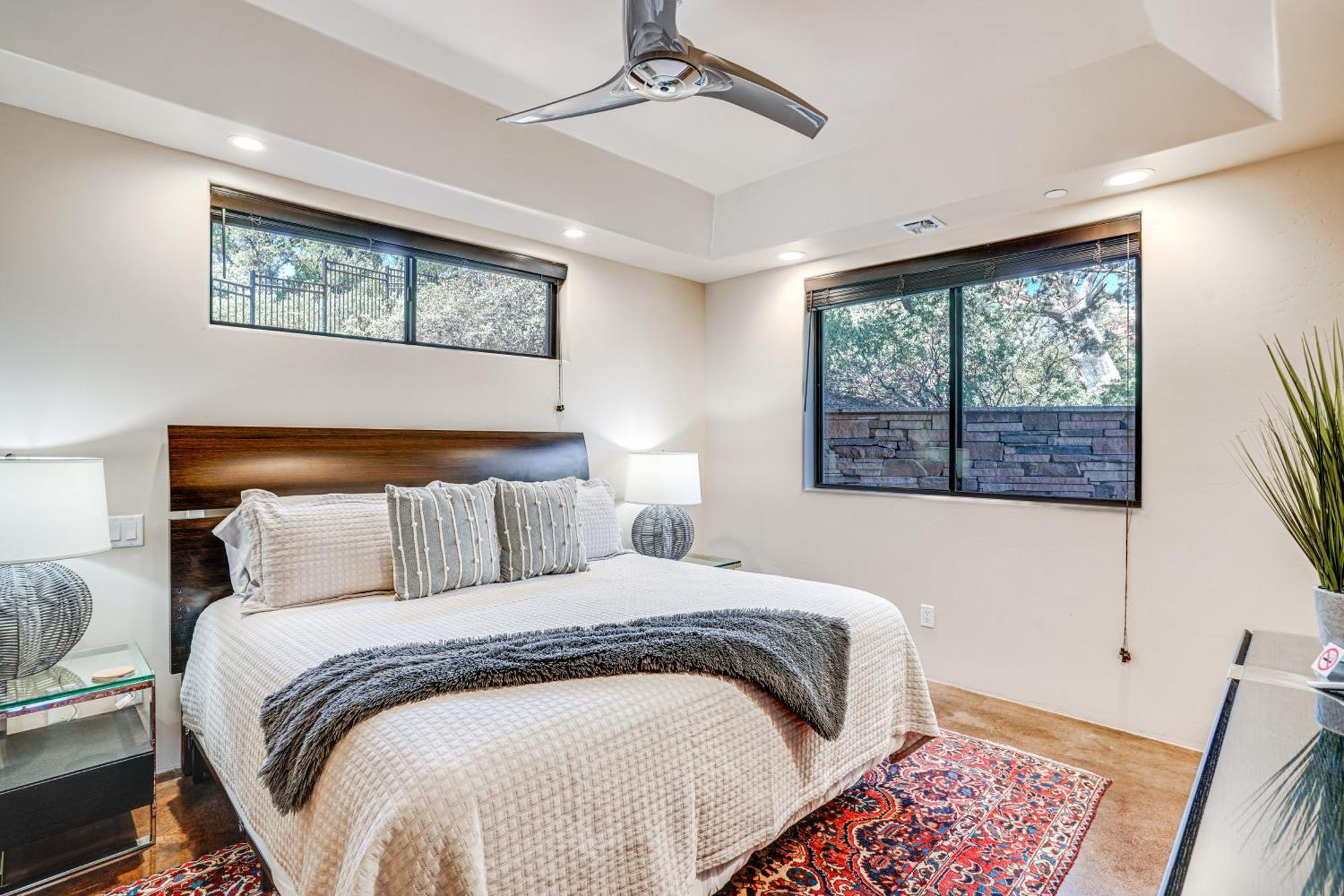 Sedona Couples Retreat With Patio Walk To Trails! Lejlighed Eksteriør billede